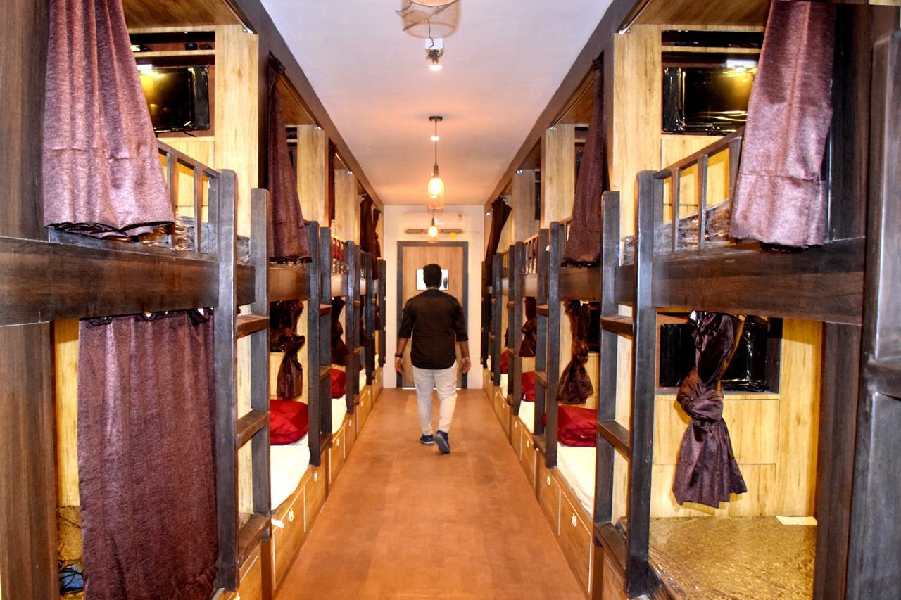 Hilal Dormitory Мумбай Екстериор снимка